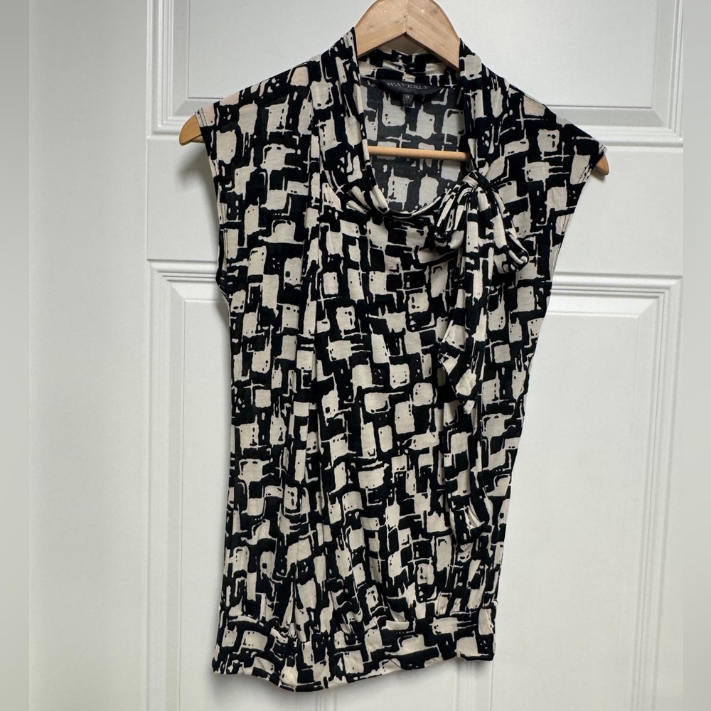 Waverly Black and Cream Sleeveless Top w/Bow, XS